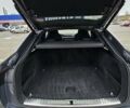 Серый Ауди Q8 Sportback e-tron, объемом двигателя 0 л и пробегом 65 тыс. км за 59999 $, фото 119 на Automoto.ua