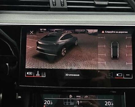 Серый Ауди Q8 Sportback e-tron, объемом двигателя 0 л и пробегом 65 тыс. км за 59999 $, фото 72 на Automoto.ua
