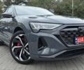 Серый Ауди Q8 Sportback e-tron, объемом двигателя 0 л и пробегом 20 тыс. км за 64800 $, фото 33 на Automoto.ua