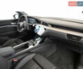 Сірий Ауді Q8 Sportback e-tron, об'ємом двигуна 0 л та пробігом 1 тис. км за 87200 $, фото 11 на Automoto.ua