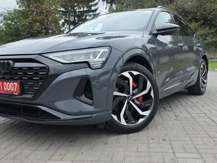 Ауді Q8 Sportback e-tron 2024 у Тернополі на Automoto.ua Сірий Ауді Q8 Sportback e-tron, об'ємом двигуна 0 л та пробігом 20 тис. км за 64800 $, фото 1 на Automoto.ua