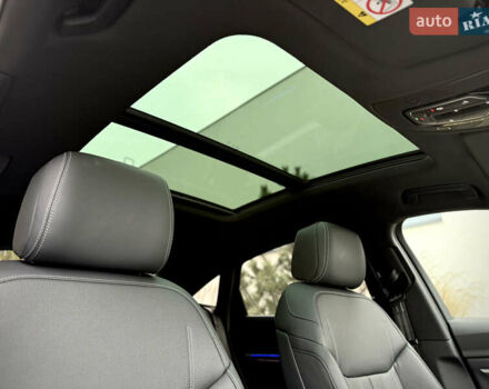 Синий Ауди Q8 Sportback e-tron, объемом двигателя 0 л и пробегом 17 тыс. км за 58868 $, фото 77 на Automoto.ua