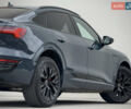 Синий Ауди Q8 Sportback e-tron, объемом двигателя 0 л и пробегом 17 тыс. км за 58868 $, фото 51 на Automoto.ua