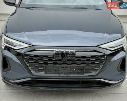 Синий Ауди Q8 Sportback e-tron, объемом двигателя 0 л и пробегом 17 тыс. км за 58868 $, фото 31 на Automoto.ua