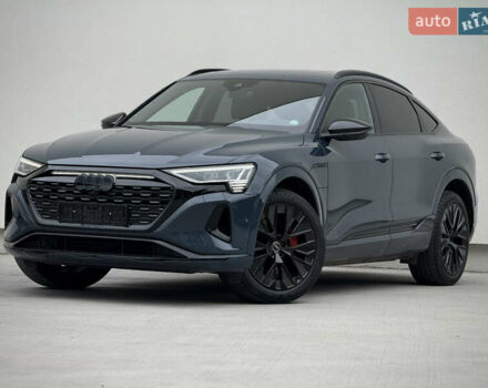 Синий Ауди Q8 Sportback e-tron, объемом двигателя 0 л и пробегом 17 тыс. км за 58868 $, фото 47 на Automoto.ua