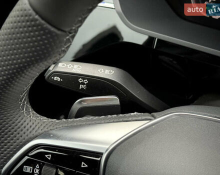 Синий Ауди Q8 Sportback e-tron, объемом двигателя 0 л и пробегом 17 тыс. км за 58868 $, фото 108 на Automoto.ua