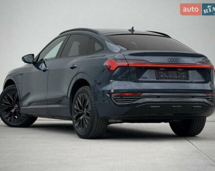 Синий Ауди Q8 Sportback e-tron, объемом двигателя 0 л и пробегом 17 тыс. км за 58868 $, фото 44 на Automoto.ua