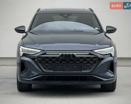 Синий Ауди Q8 Sportback e-tron, объемом двигателя 0 л и пробегом 17 тыс. км за 58868 $, фото 29 на Automoto.ua