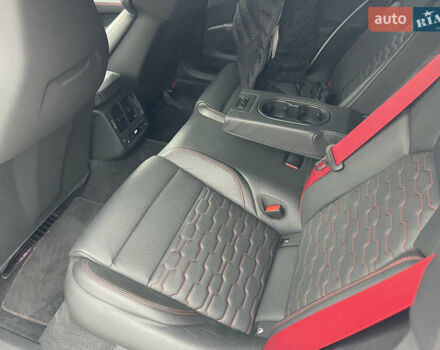 Белый Ауди RS e-tron GT, объемом двигателя 0 л и пробегом 49 тыс. км за 59999 $, фото 41 на Automoto.ua