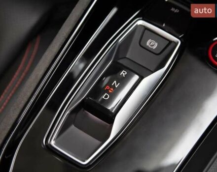 Белый Ауди RS e-tron GT, объемом двигателя 0 л и пробегом 11 тыс. км за 74900 $, фото 24 на Automoto.ua