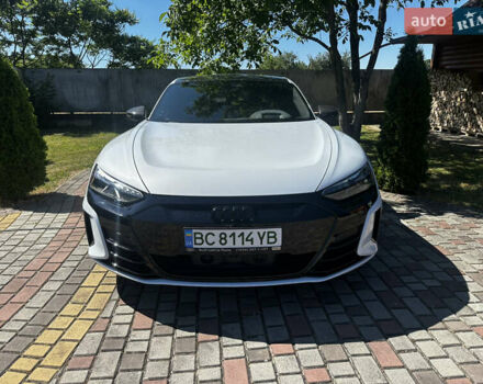 Белый Ауди RS e-tron GT, объемом двигателя 0 л и пробегом 31 тыс. км за 71000 $, фото 25 на Automoto.ua