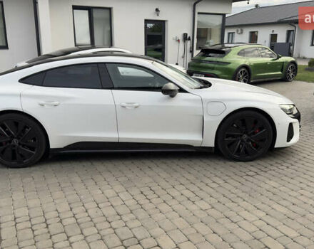 Белый Ауди RS e-tron GT, объемом двигателя 0 л и пробегом 52 тыс. км за 61500 $, фото 1 на Automoto.ua
