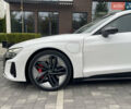 Белый Ауди RS e-tron GT, объемом двигателя 0 л и пробегом 49 тыс. км за 59999 $, фото 6 на Automoto.ua