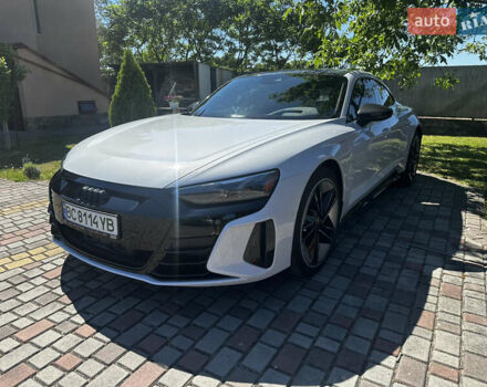 Белый Ауди RS e-tron GT, объемом двигателя 0 л и пробегом 31 тыс. км за 71000 $, фото 26 на Automoto.ua