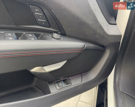 Белый Ауди RS e-tron GT, объемом двигателя 0 л и пробегом 49 тыс. км за 59999 $, фото 36 на Automoto.ua
