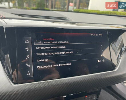 Белый Ауди RS e-tron GT, объемом двигателя 0 л и пробегом 49 тыс. км за 59999 $, фото 51 на Automoto.ua
