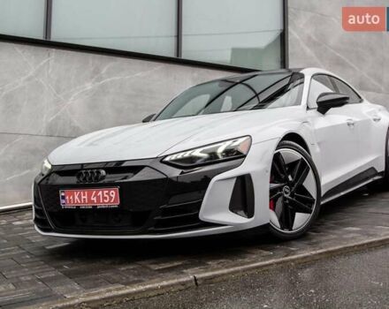 Белый Ауди RS e-tron GT, объемом двигателя 0 л и пробегом 11 тыс. км за 74900 $, фото 9 на Automoto.ua