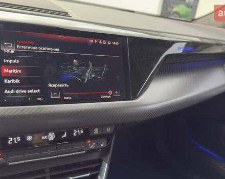 Белый Ауди RS e-tron GT, объемом двигателя 0 л и пробегом 76 тыс. км за 59500 $, фото 22 на Automoto.ua