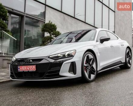 Белый Ауди RS e-tron GT, объемом двигателя 0 л и пробегом 11 тыс. км за 74900 $, фото 7 на Automoto.ua