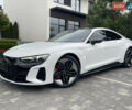 Белый Ауди RS e-tron GT, объемом двигателя 0 л и пробегом 49 тыс. км за 59999 $, фото 4 на Automoto.ua