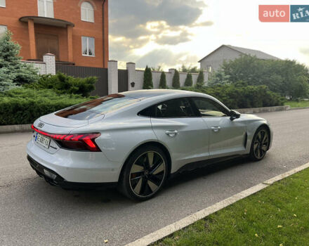 Белый Ауди RS e-tron GT, объемом двигателя 0 л и пробегом 29 тыс. км за 71800 $, фото 4 на Automoto.ua