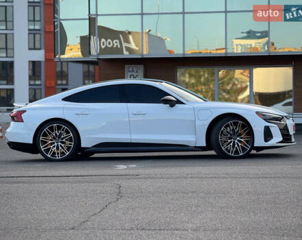 Білий Ауді RS e-tron GT, об'ємом двигуна 0 л та пробігом 17 тис. км за 54500 $, фото 15 на Automoto.ua