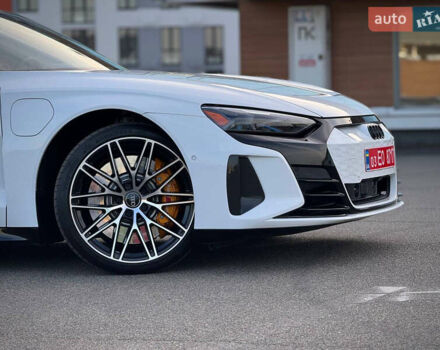 Білий Ауді RS e-tron GT, об'ємом двигуна 0 л та пробігом 17 тис. км за 54500 $, фото 17 на Automoto.ua