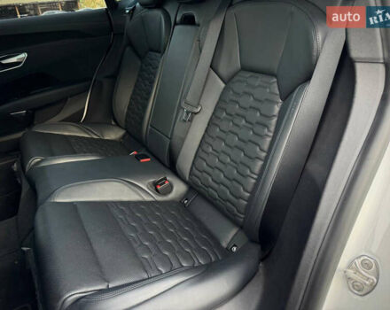 Білий Ауді RS e-tron GT, об'ємом двигуна 0 л та пробігом 17 тис. км за 54500 $, фото 28 на Automoto.ua