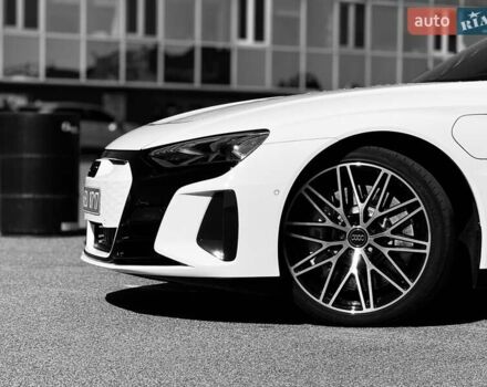 Білий Ауді RS e-tron GT, об'ємом двигуна 0 л та пробігом 17 тис. км за 59900 $, фото 16 на Automoto.ua