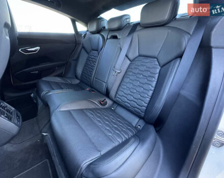 Білий Ауді RS e-tron GT, об'ємом двигуна 0 л та пробігом 17 тис. км за 59900 $, фото 39 на Automoto.ua