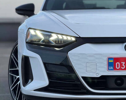Білий Ауді RS e-tron GT, об'ємом двигуна 0 л та пробігом 17 тис. км за 54500 $, фото 48 на Automoto.ua
