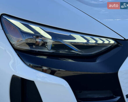 Білий Ауді RS e-tron GT, об'ємом двигуна 0 л та пробігом 17 тис. км за 59900 $, фото 66 на Automoto.ua