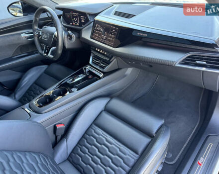 Білий Ауді RS e-tron GT, об'ємом двигуна 0 л та пробігом 17 тис. км за 59900 $, фото 34 на Automoto.ua