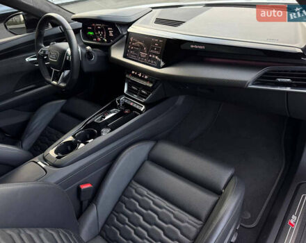 Білий Ауді RS e-tron GT, об'ємом двигуна 0 л та пробігом 17 тис. км за 54500 $, фото 37 на Automoto.ua