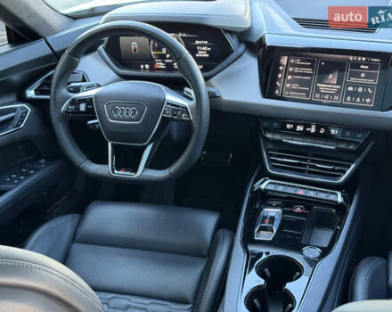 Білий Ауді RS e-tron GT, об'ємом двигуна 0 л та пробігом 17 тис. км за 59900 $, фото 51 на Automoto.ua
