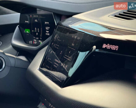 Білий Ауді RS e-tron GT, об'ємом двигуна 0 л та пробігом 17 тис. км за 54500 $, фото 39 на Automoto.ua