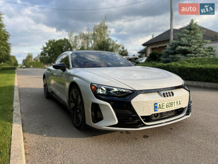 Ауди RS e-tron GT 2022 в Днепре (Днепропетровске) на Automoto.ua Белый Ауди RS e-tron GT, объемом двигателя 0 л и пробегом 29 тыс. км за 71800 $, фото 1 на Automoto.ua