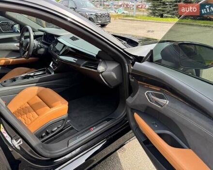 Черный Ауди RS e-tron GT, объемом двигателя 0 л и пробегом 48 тыс. км за 78000 $, фото 74 на Automoto.ua