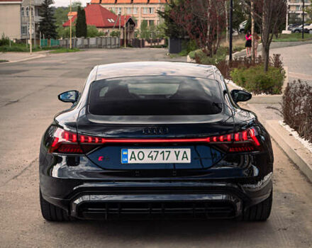 Черный Ауди RS e-tron GT, объемом двигателя 0 л и пробегом 5 тыс. км за 82500 $, фото 4 на Automoto.ua