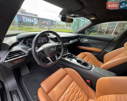 Черный Ауди RS e-tron GT, объемом двигателя 0 л и пробегом 48 тыс. км за 78000 $, фото 31 на Automoto.ua