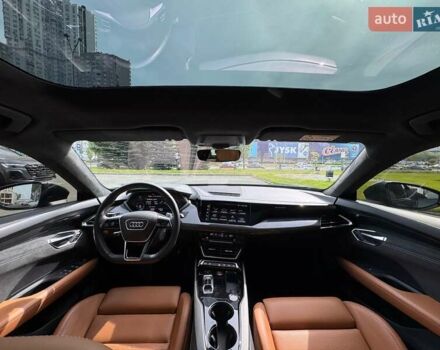 Черный Ауди RS e-tron GT, объемом двигателя 0 л и пробегом 48 тыс. км за 78000 $, фото 79 на Automoto.ua