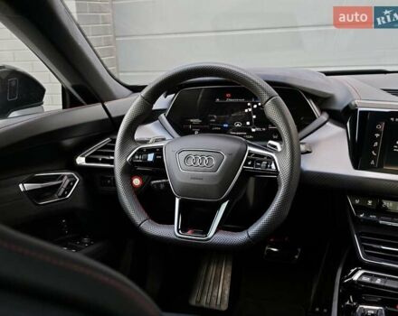 Чорний Ауді RS e-tron GT, об'ємом двигуна 0 л та пробігом 26 тис. км за 80999 $, фото 44 на Automoto.ua