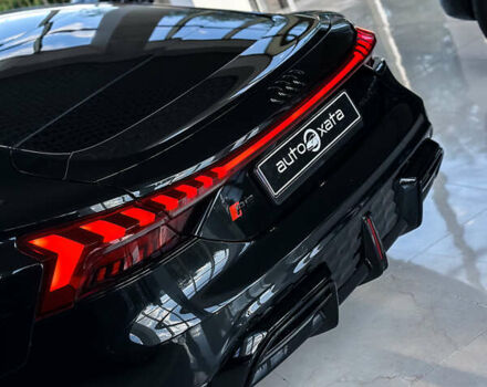 Чорний Ауді RS e-tron GT, об'ємом двигуна 0 л та пробігом 40 тис. км за 85000 $, фото 6 на Automoto.ua