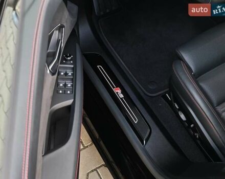Чорний Ауді RS e-tron GT, об'ємом двигуна 0 л та пробігом 26 тис. км за 80999 $, фото 36 на Automoto.ua