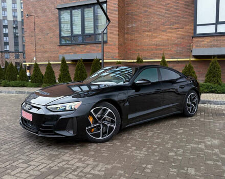 Чорний Ауді RS e-tron GT, об'ємом двигуна 0 л та пробігом 13 тис. км за 59800 $, фото 1 на Automoto.ua