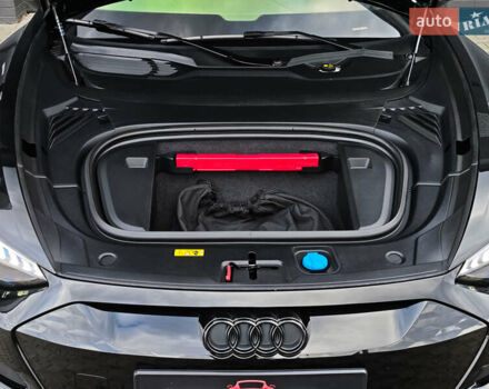 Чорний Ауді RS e-tron GT, об'ємом двигуна 0 л та пробігом 26 тис. км за 80999 $, фото 82 на Automoto.ua