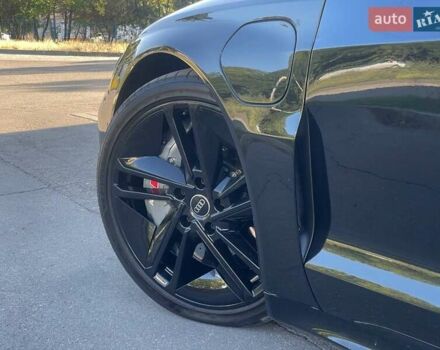 Чорний Ауді RS e-tron GT, об'ємом двигуна 0 л та пробігом 40 тис. км за 84999 $, фото 6 на Automoto.ua