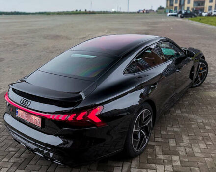 Чорний Ауді RS e-tron GT, об'ємом двигуна 0 л та пробігом 13 тис. км за 59800 $, фото 4 на Automoto.ua