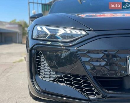 Чорний Ауді RS e-tron GT, об'ємом двигуна 0 л та пробігом 40 тис. км за 84999 $, фото 25 на Automoto.ua