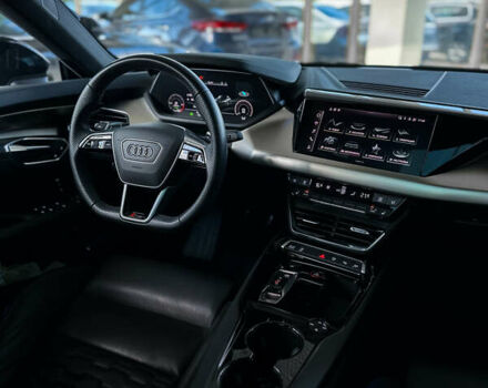 Чорний Ауді RS e-tron GT, об'ємом двигуна 0 л та пробігом 40 тис. км за 85000 $, фото 8 на Automoto.ua